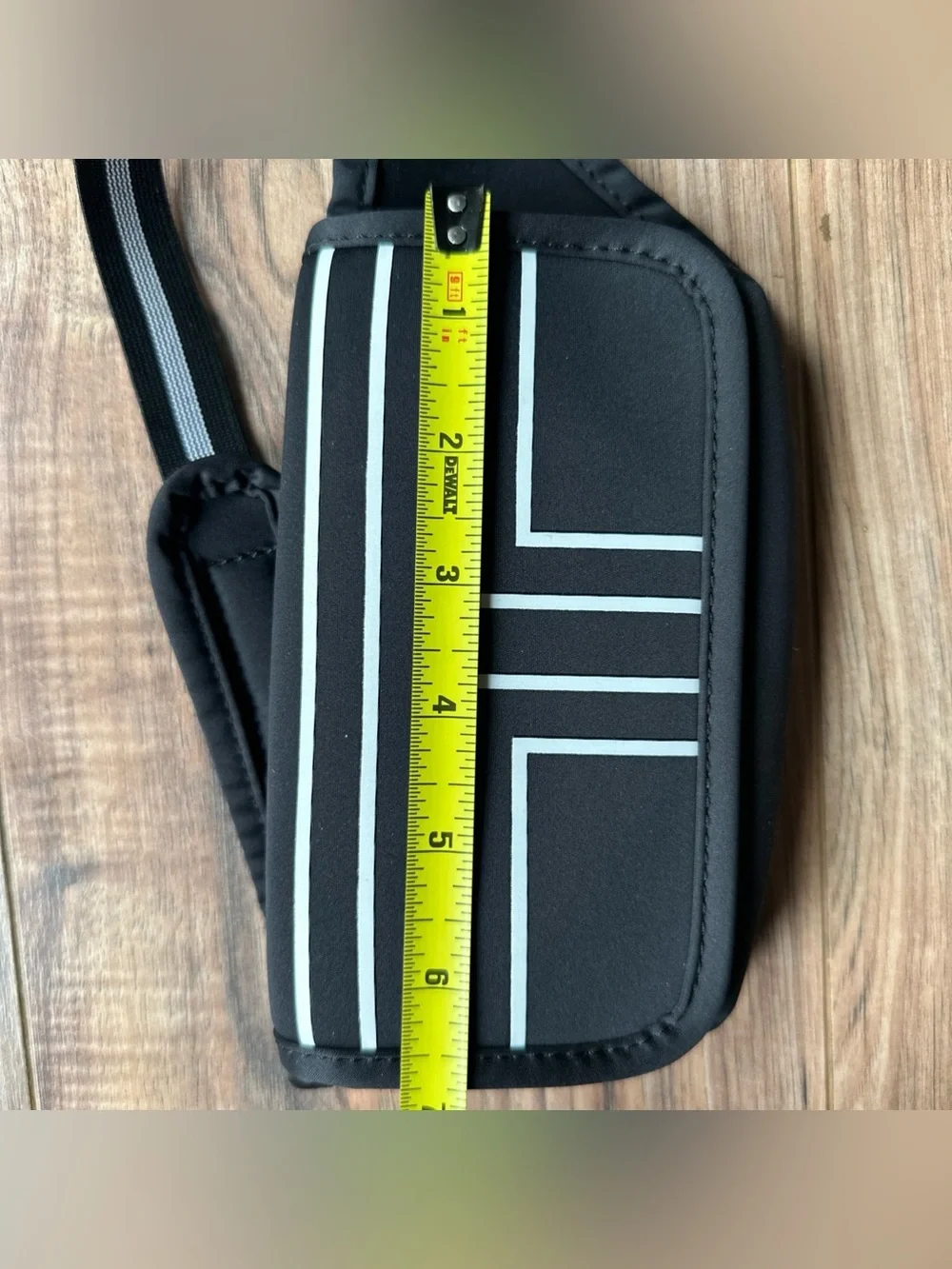 Tory Burch Sport Belt Bag neoprene Black White EUC